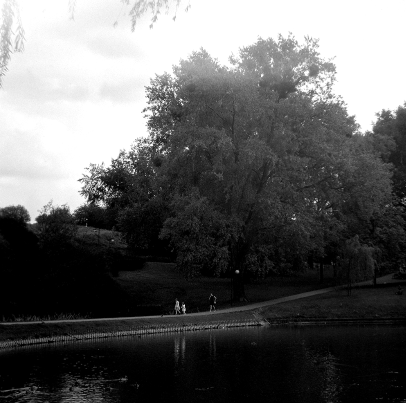 Marta Skoczeń analogue photography Presence photographer fine art
